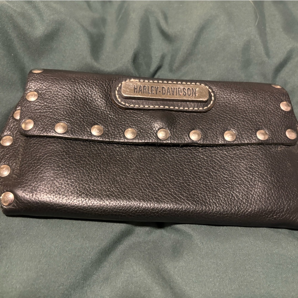 Harley-Davidson Black Leather Wallet with Silver Accents